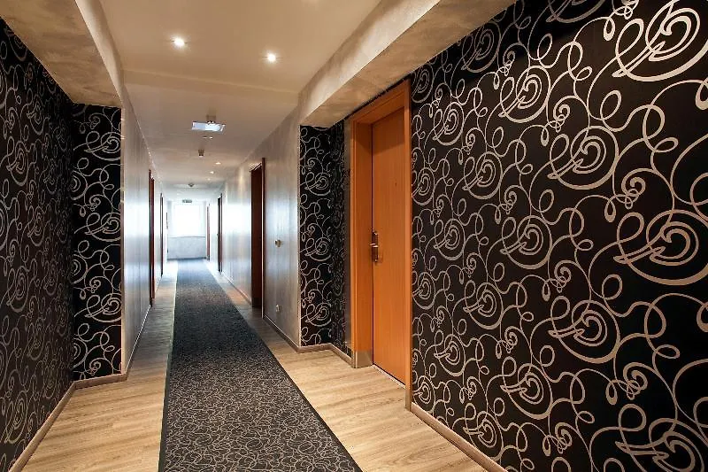Hotel Asahi Düsseldorf 4*,  Germania